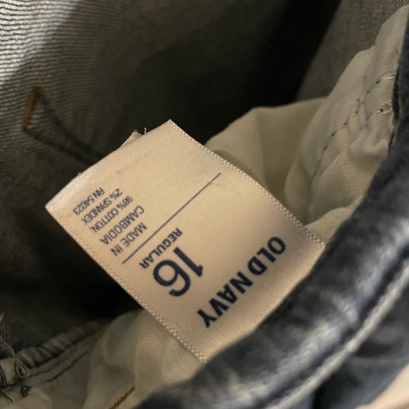 Old Navy Sweetheart Straight Leg Jeans - Picture 3 of 5